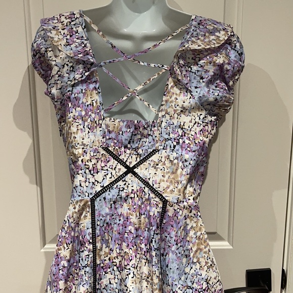 Dress - Picture 4 of 4